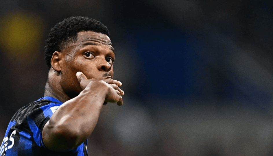 j9九游会关于赛前体能课后；曼城更衣室发声备战意甲；信心回归；训练强度明显提升的信息